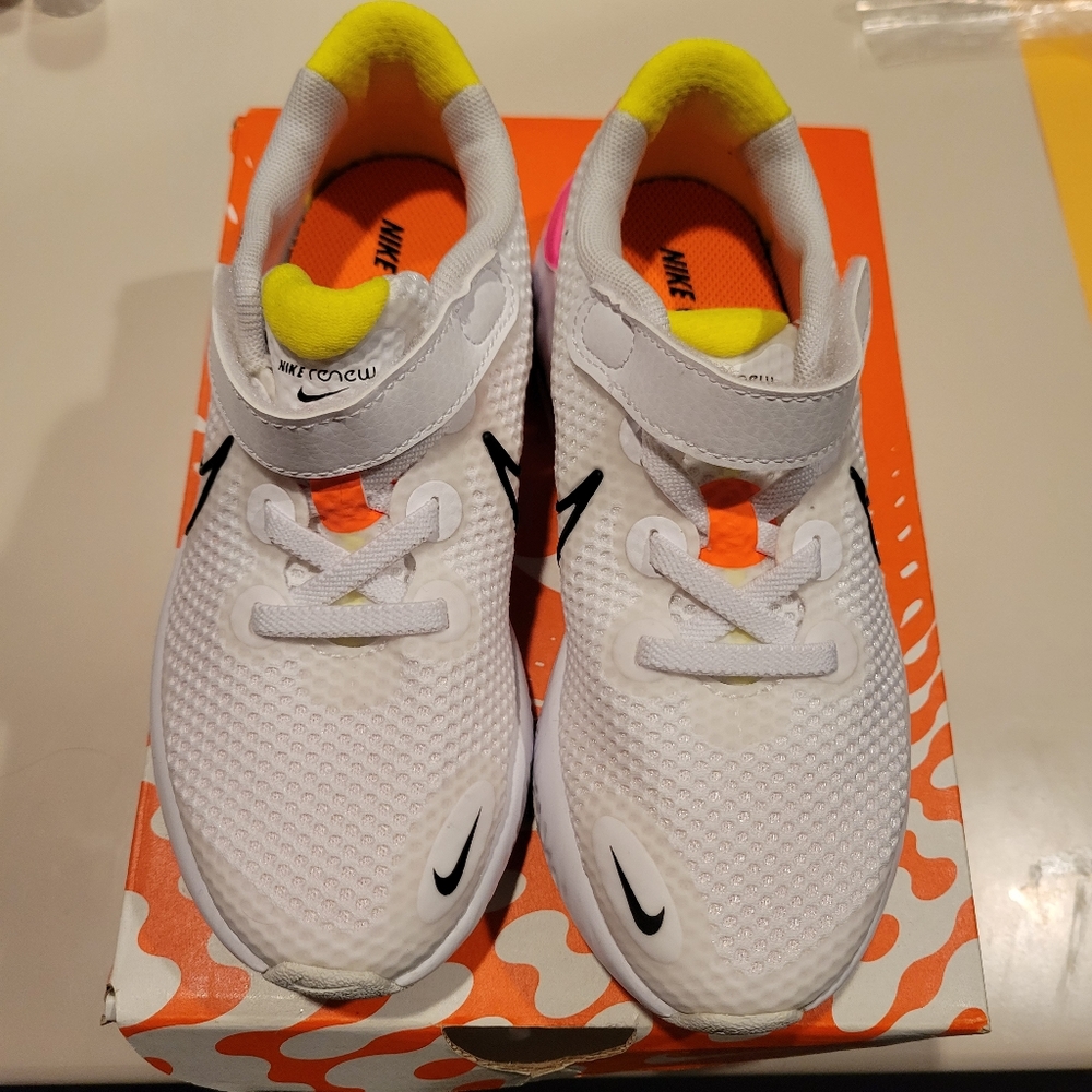 Nike Renew Run (PSV) size 12- NEW